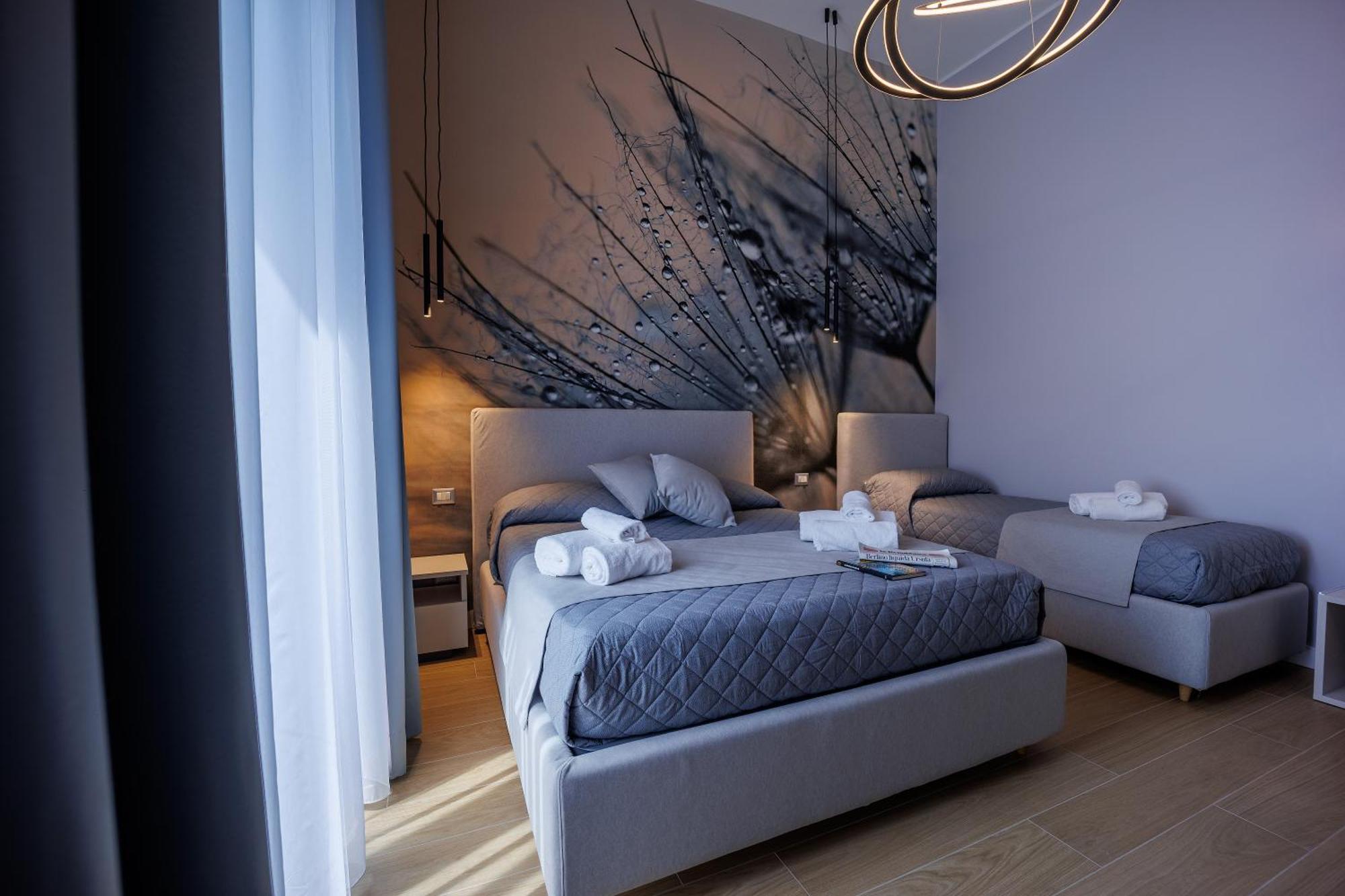 Maria Maruzzella B&B Luxury Suites เนเปิลส์ ภายนอก รูปภาพ