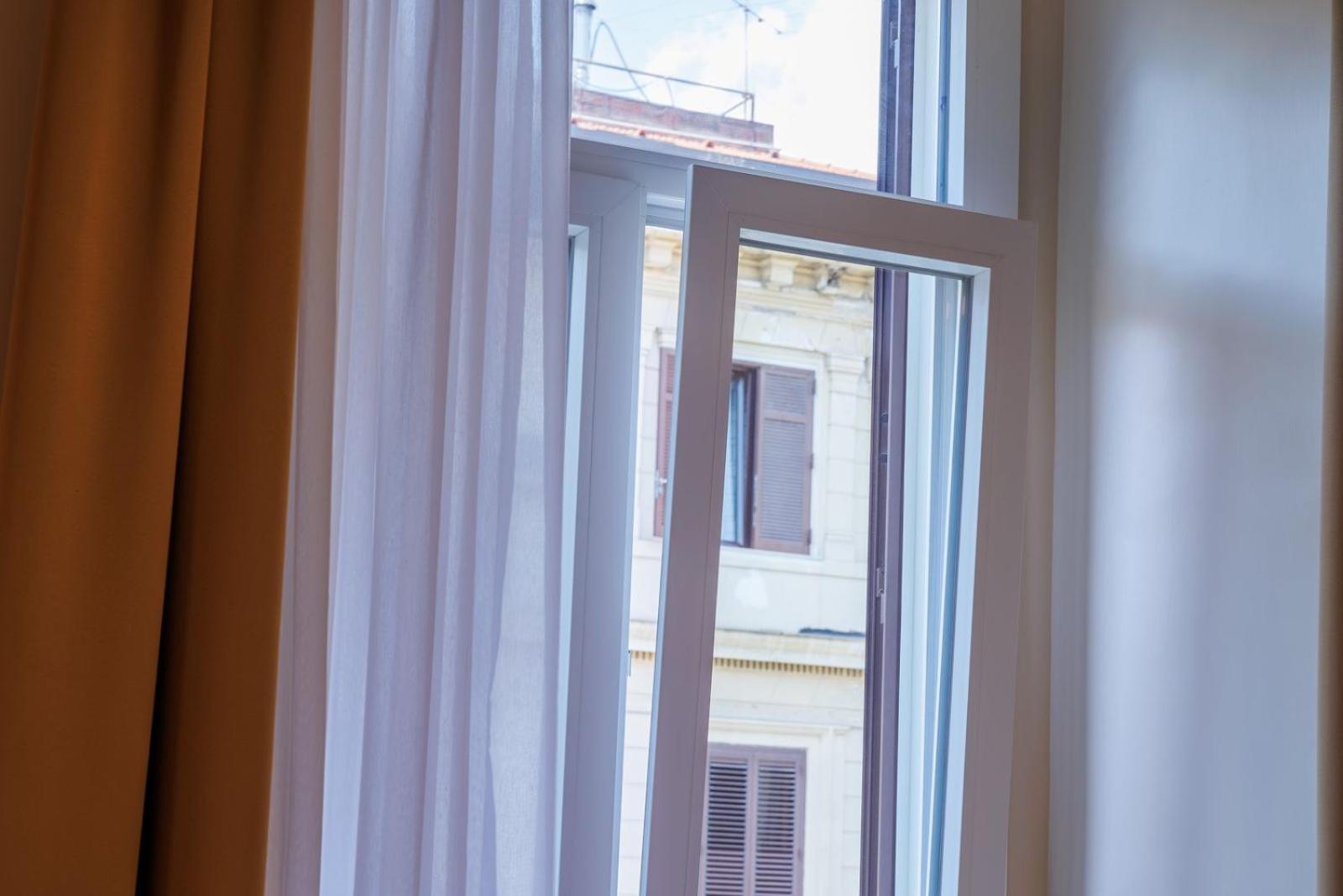 Maria Maruzzella B&B Luxury Suites เนเปิลส์ ภายนอก รูปภาพ